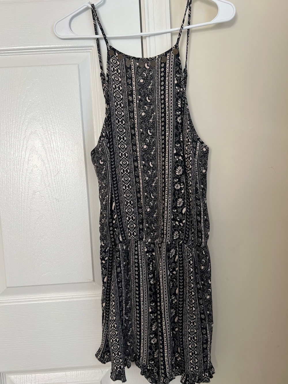American Eagle Black & Beige Boho Bohemian Ruffle Hem Open Back Romper Large